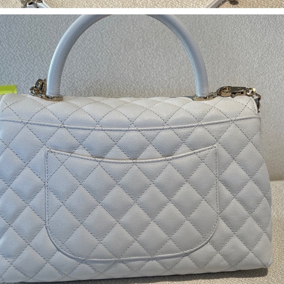New Gorgeous White Chanel Coco Handle Caviar medium handbag.Never worn.Grab it! - Picture 3 of 11